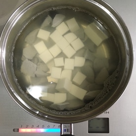 すり身の味噌汁 富山の郷土料理 レシピ 作り方 By ケイヤ5621キエ 楽天レシピ すり身の味噌汁 富山の郷土料理 レシピ 作り方 By ケイヤ5621キエ 楽天レシピ